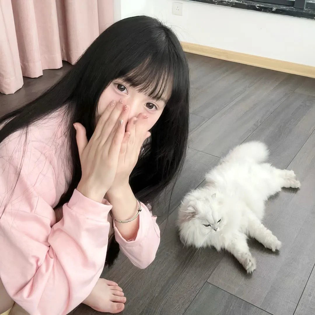 小资女孩向前冲